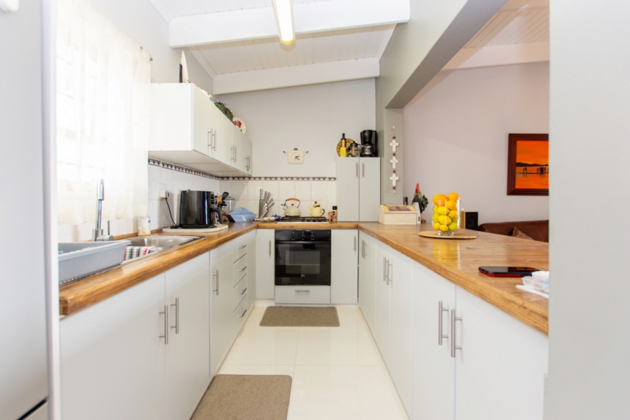 7 Bedroom Property for Sale in Paternoster Western Cape